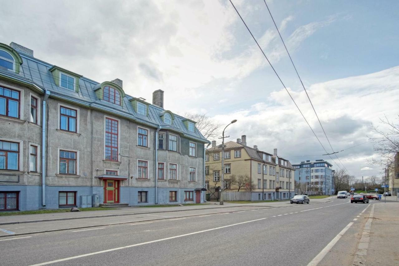 Studio On Tehnika 19 Tallinn Exterior photo